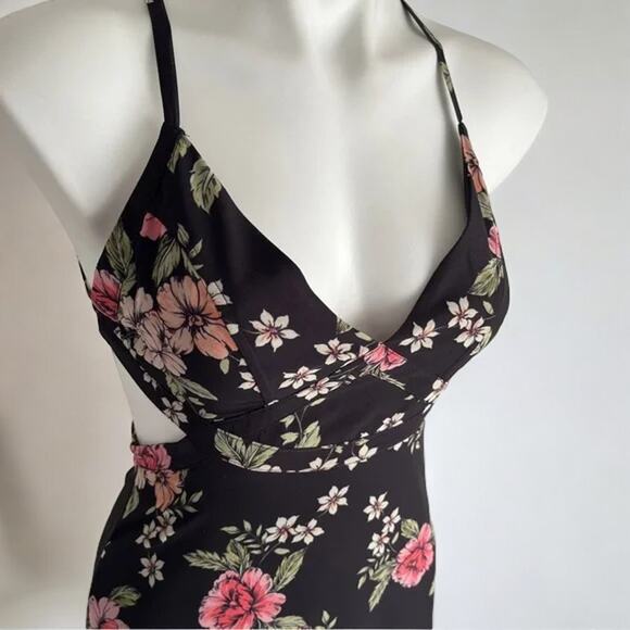 NWT Yumi Kim Day Date multicolor floral maxi dress S MSRP $268 - Picture 5 of 8